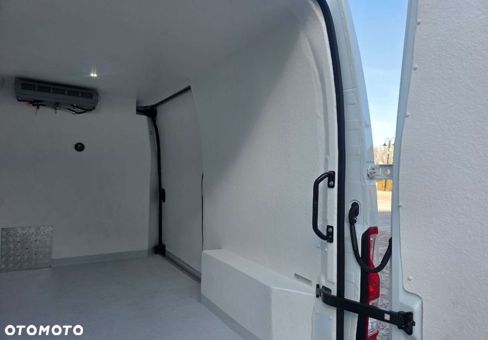 Renault Master - 32