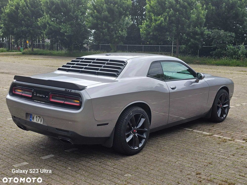Dodge Challenger - 5