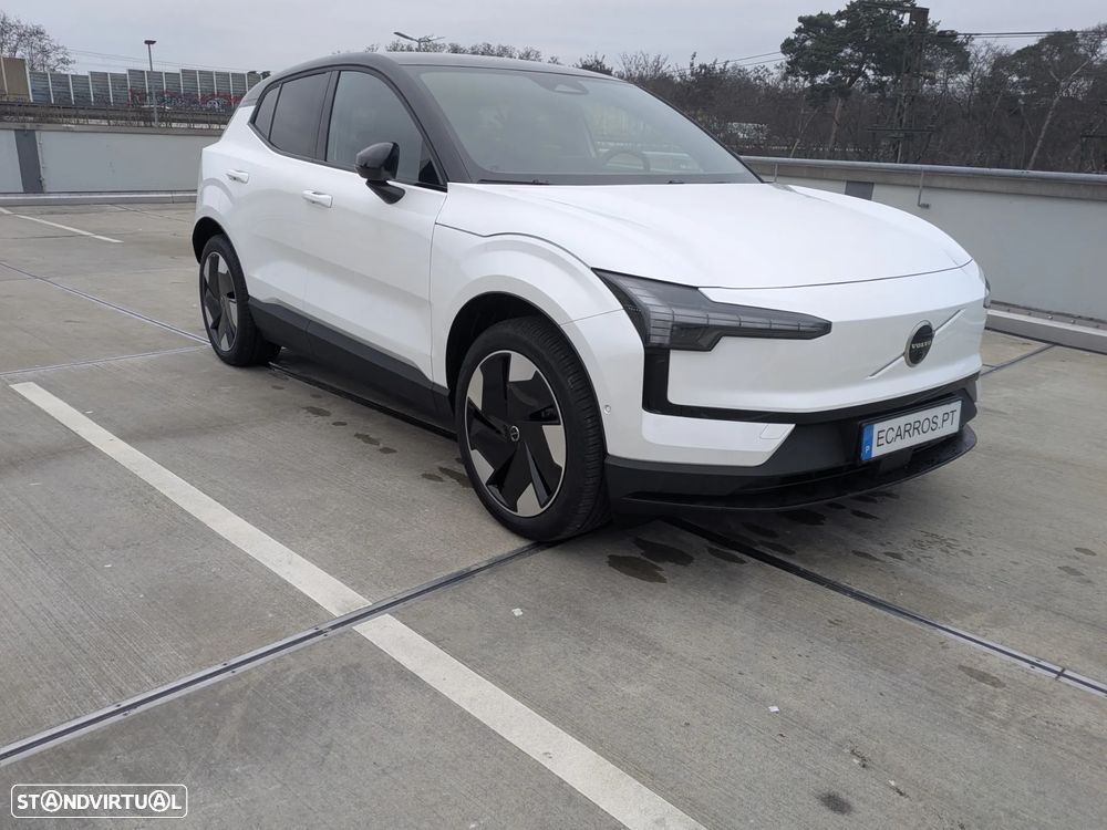 Volvo EX30 Single Motor Extended Range RWD Ultra - 6