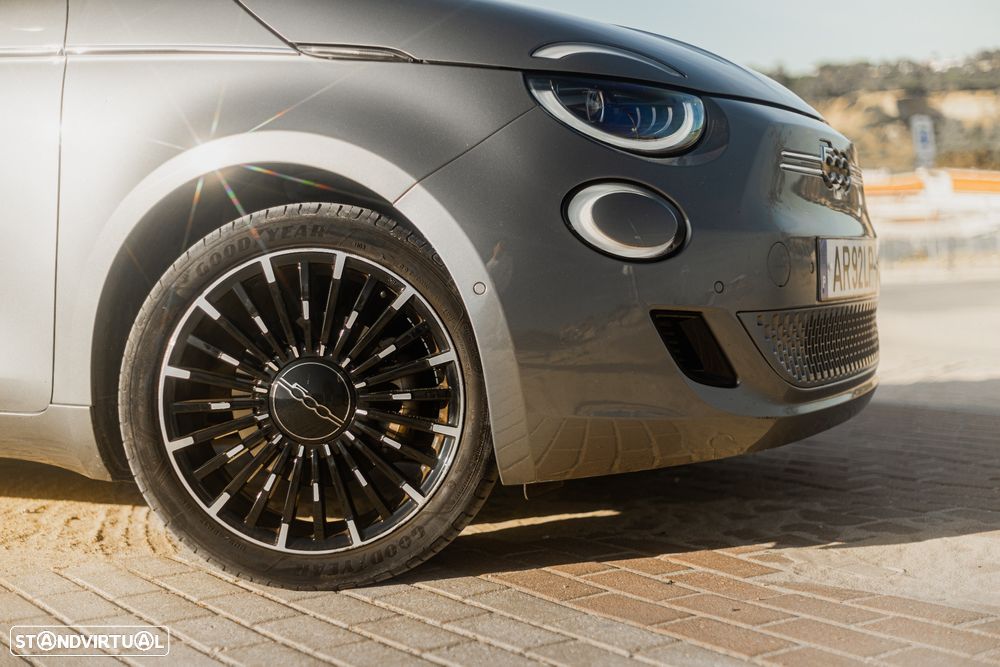 Fiat 500e La Prima - 9