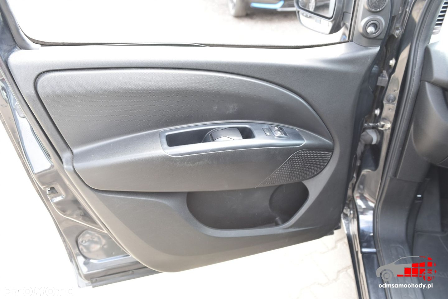 Opel COMBO - 12