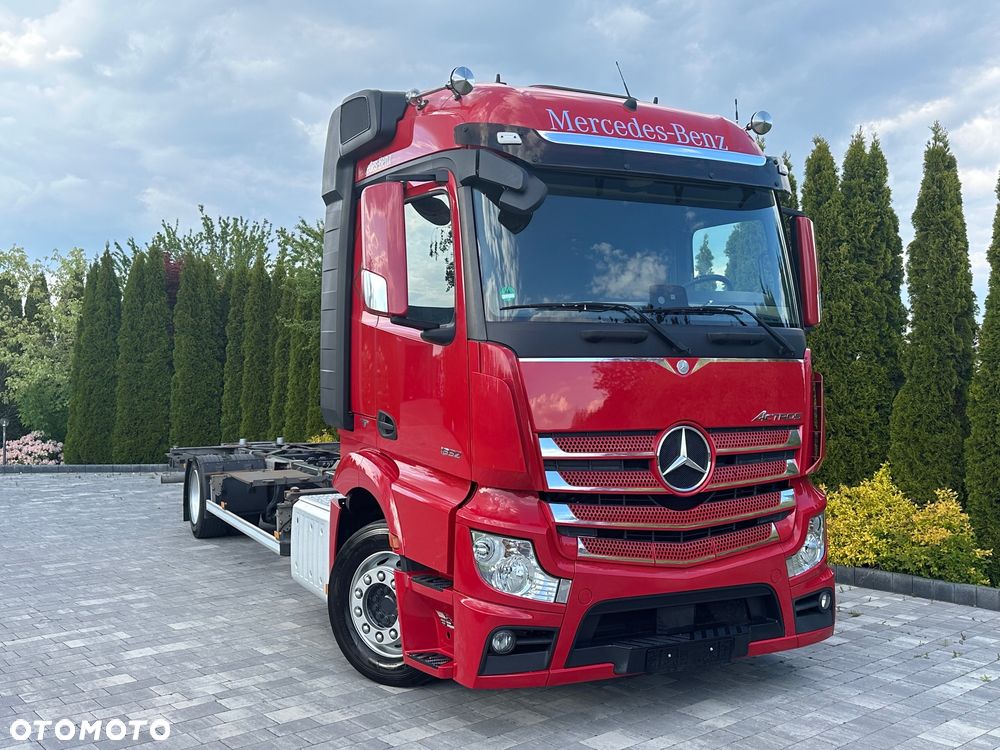 Mercedes-Benz / ACTROS / 1832 / MEGA / BDF / 159 000 tys.km. / - 12