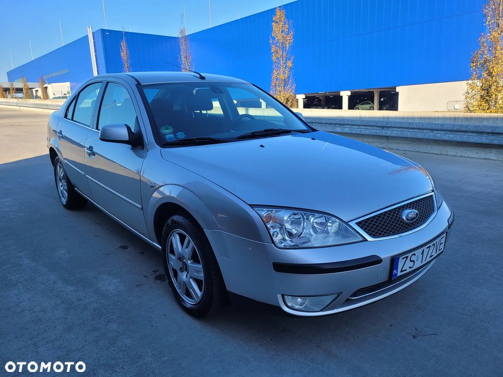 Ford Mondeo 1.8 Ghia - 7