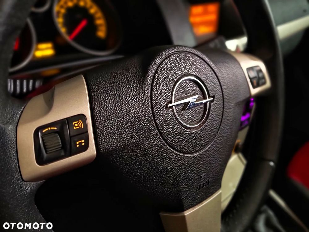 Opel Astra - 33