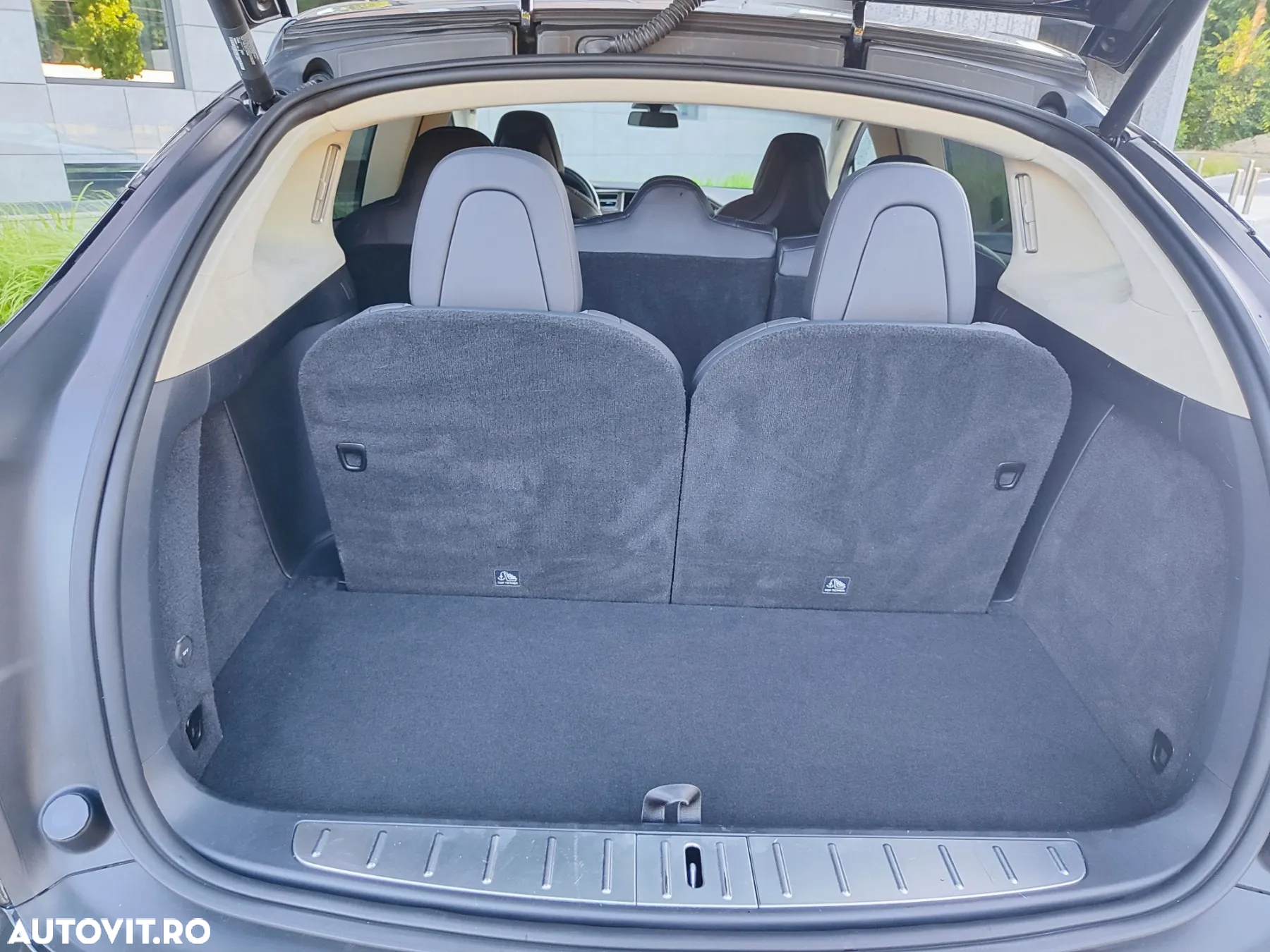 Tesla Model X P100D Allradantrieb - 19