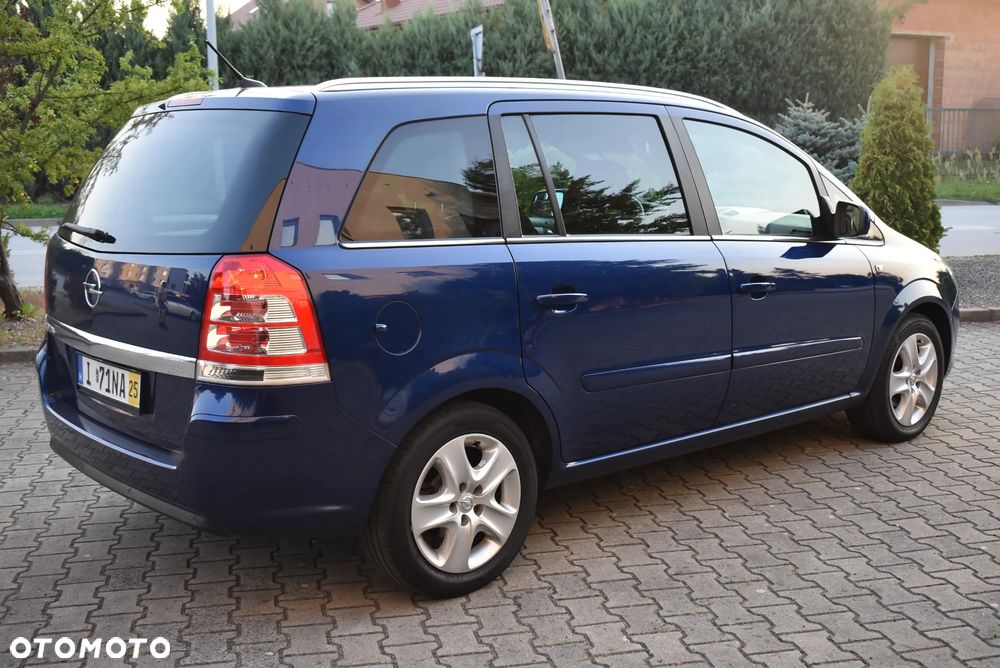 Opel Zafira - 13