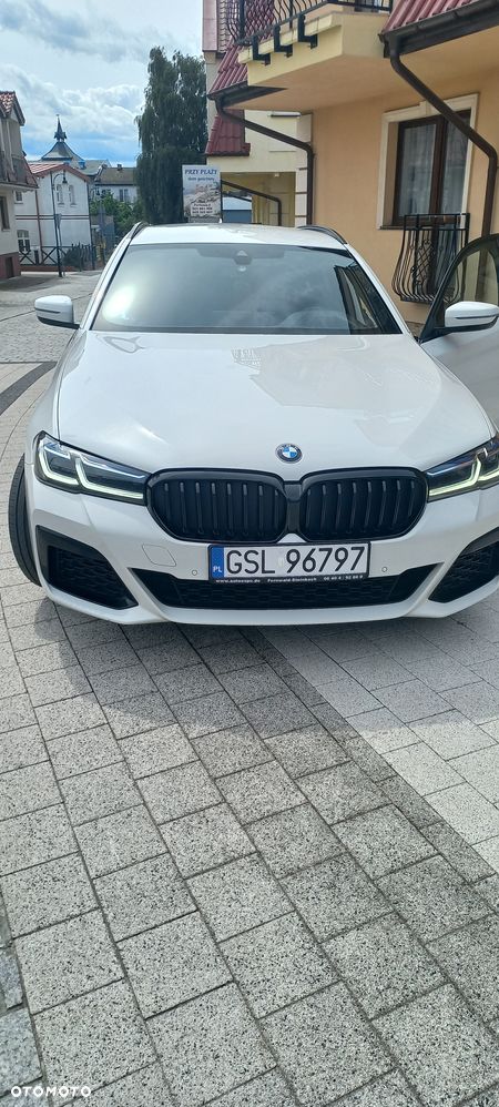 BMW Seria 5 520d M Sport - 9