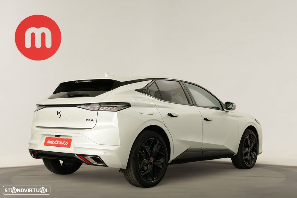 DS DS4 1.2 PureTech Performance Line EAT8 - 4