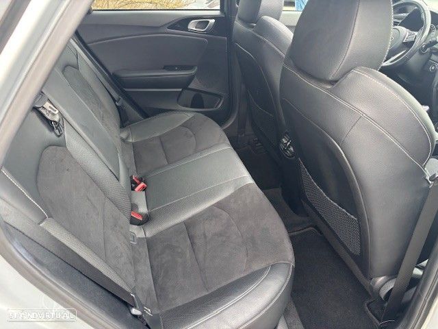 Kia ProCeed 1.6 CRDi GT Line - 18