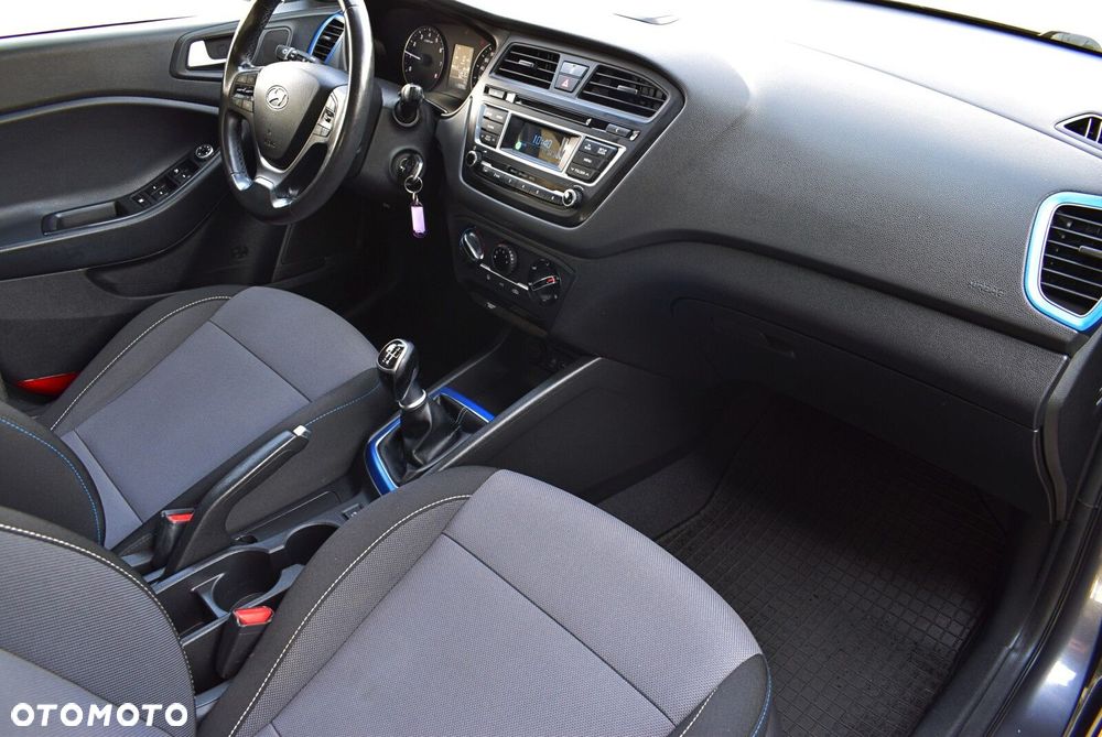 Hyundai i20 - 16
