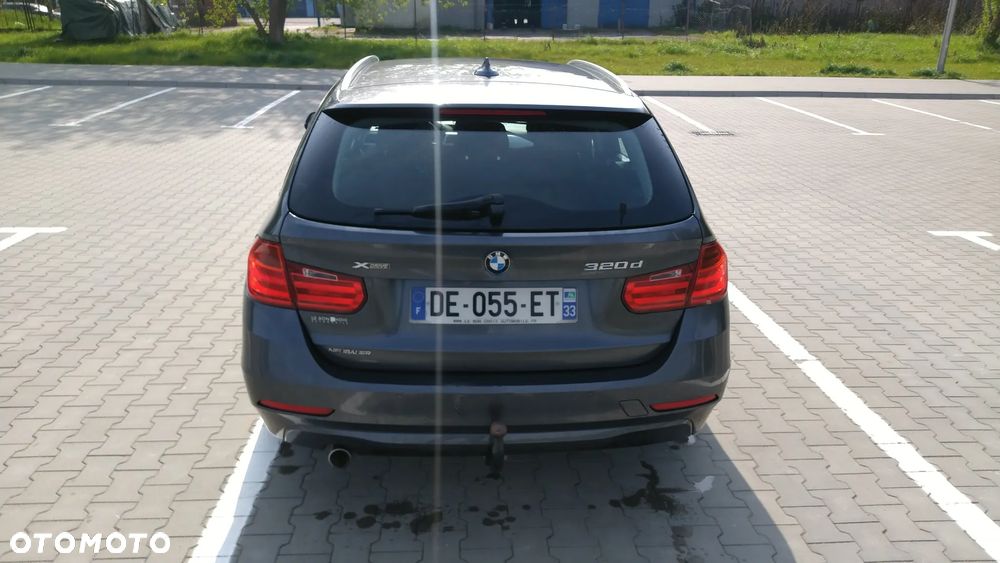 BMW Seria 3 320d xDrive - 7