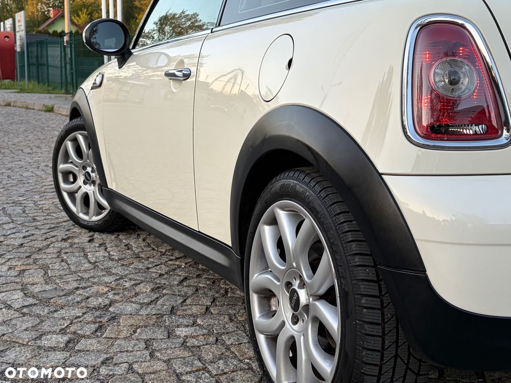 MINI Cooper 50 Mayfair - 15