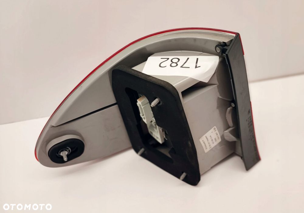 MERCEDES E KLASA W211 LAMPA TYŁ TYLNA PRAWA KOMBI - 9
