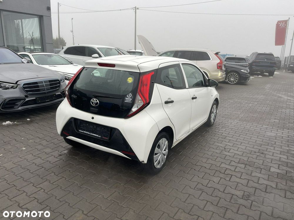 Toyota Aygo x-play - 2