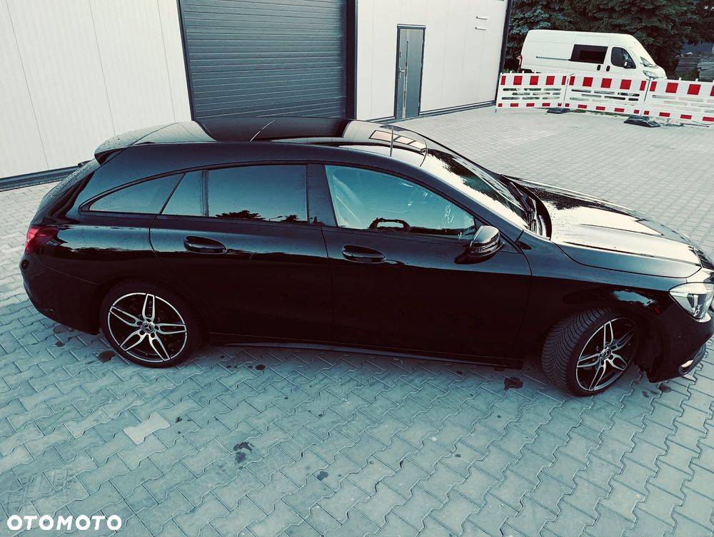Mercedes-Benz CLA 180 7G-DCT AMG Line - 16