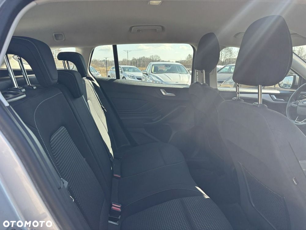 Ford Focus - 35