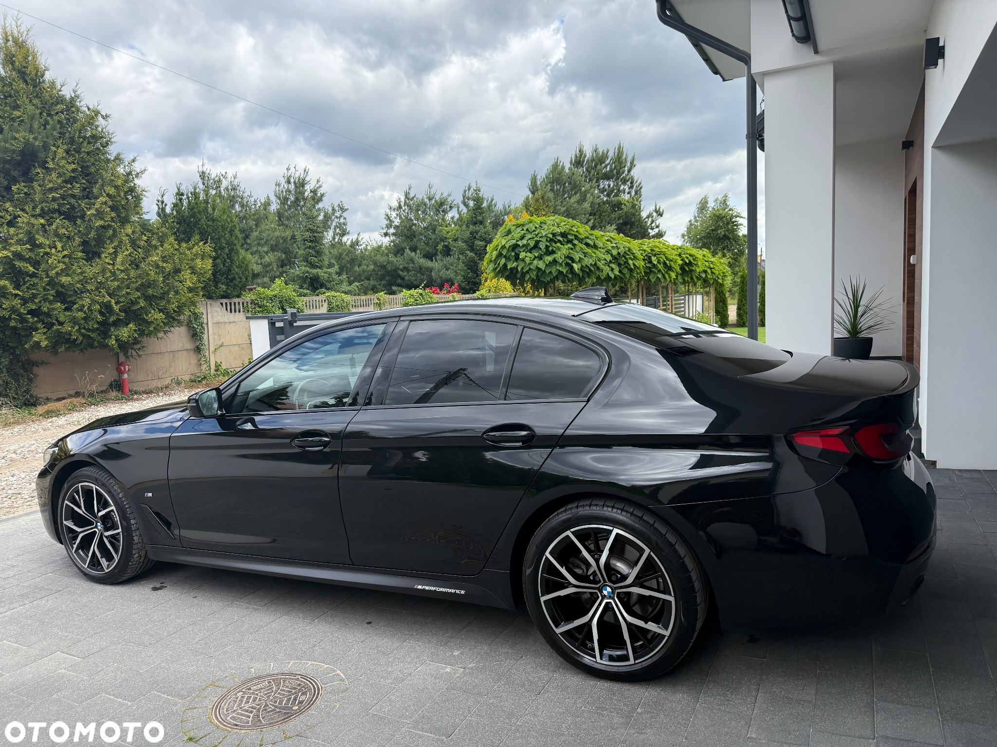 BMW Seria 5 520d xDrive M Sport sport - 9