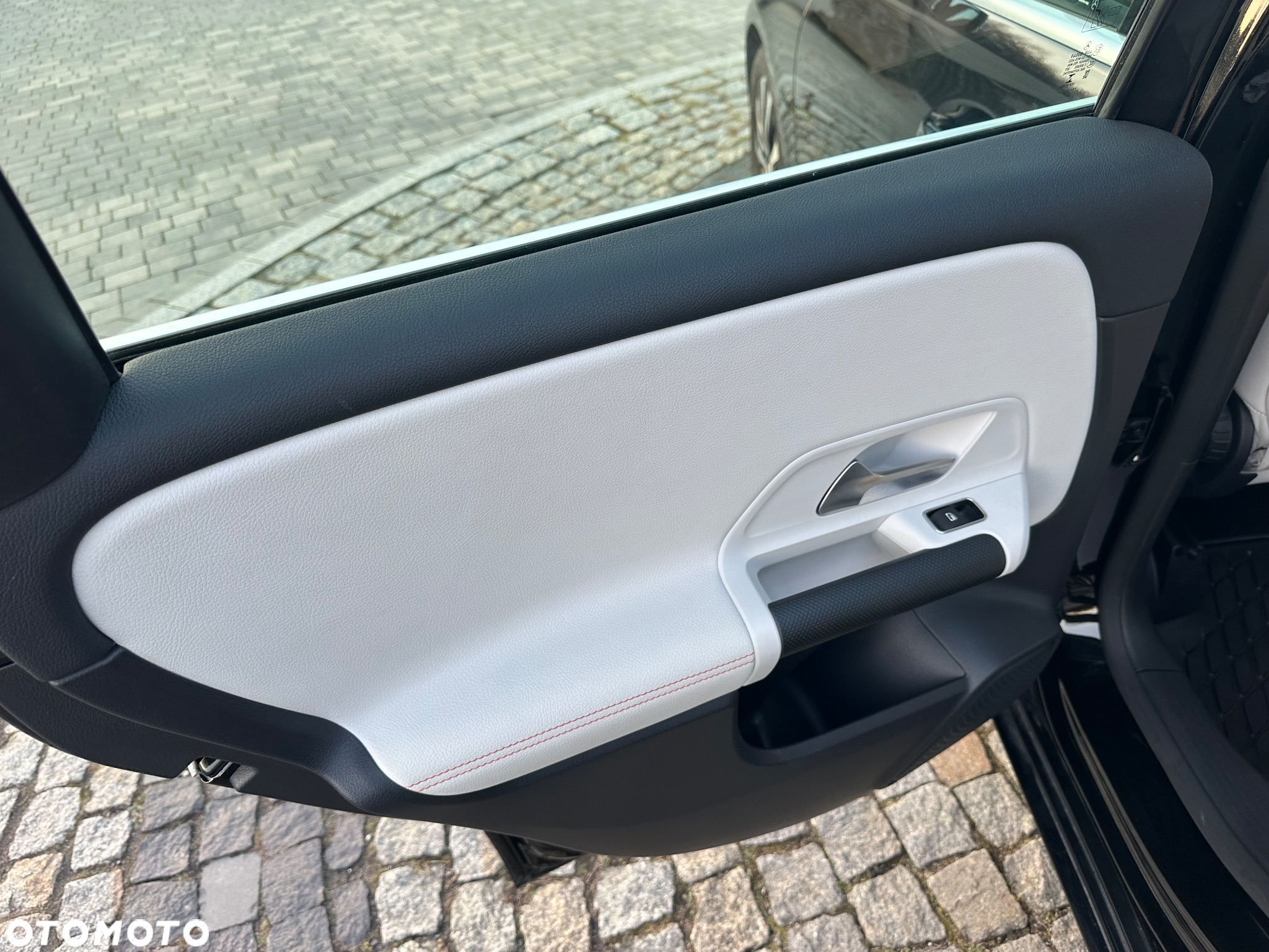 Mercedes-Benz Klasa B 180 Style 7G-DCT - 10