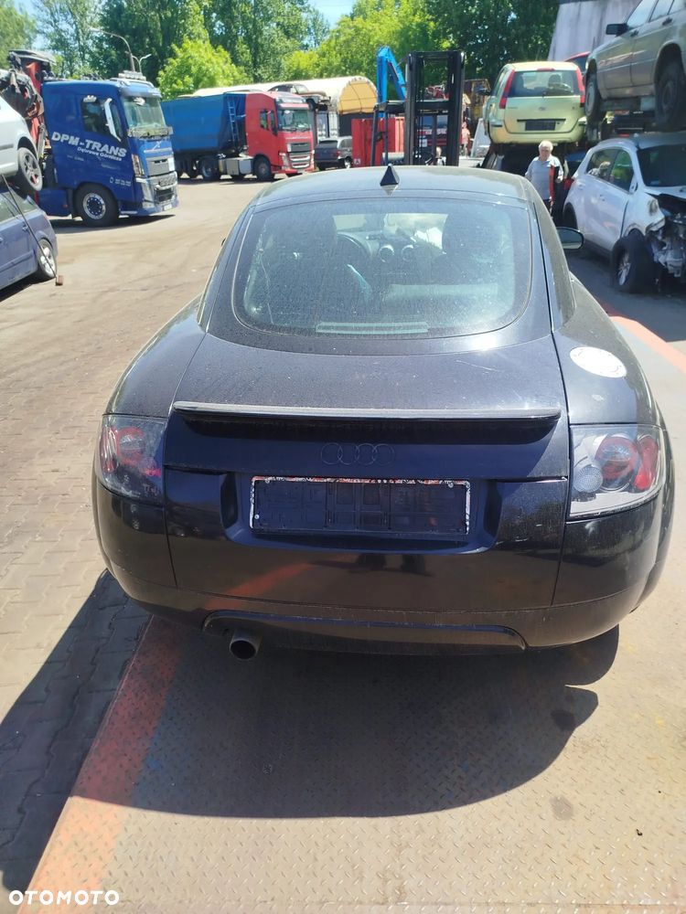 Audi TT na części. - 11