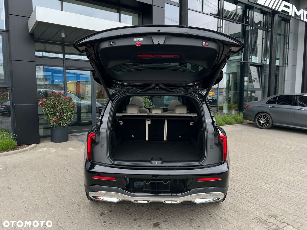 Mercedes-Benz GLB - 16