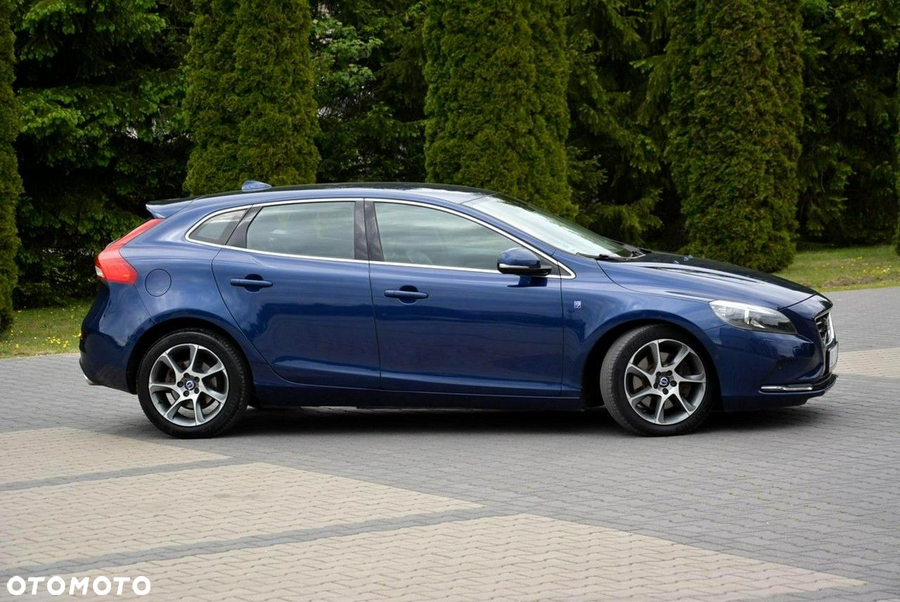 Volvo V40 D4 Ocean Race - 12