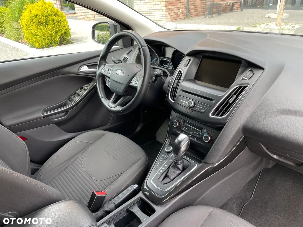 Ford Focus - 34