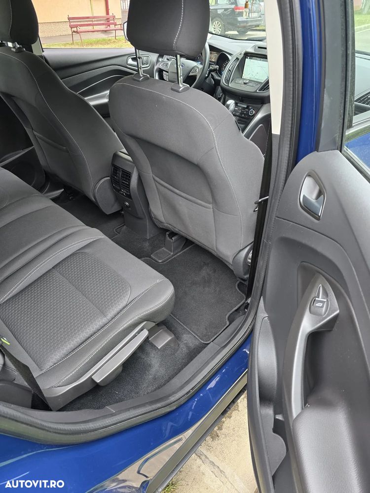 Ford Kuga 2.0 EcoBlue Aut. TITANIUM - 11