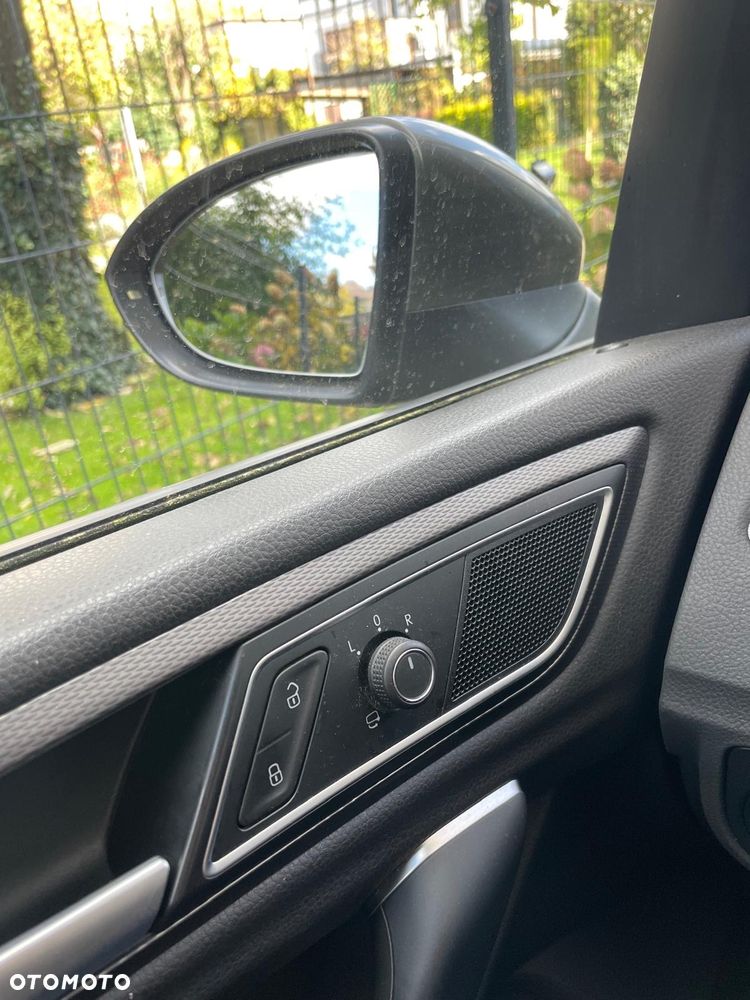 Volkswagen Golf Sportsvan - 6