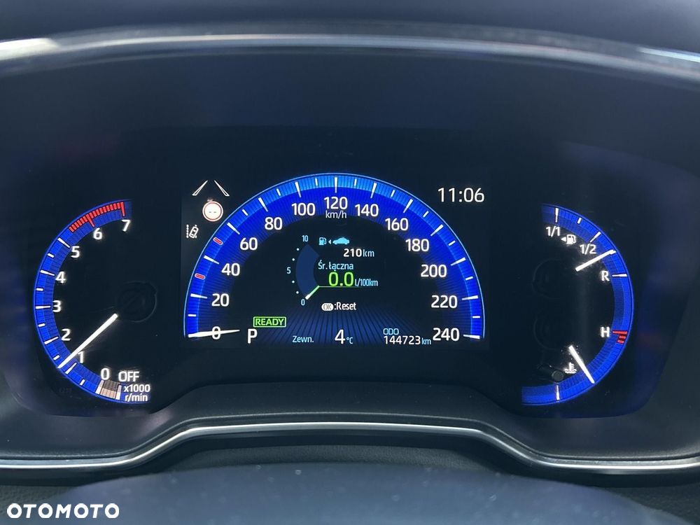 Toyota Corolla 1.8 Hybrid Comfort - 17