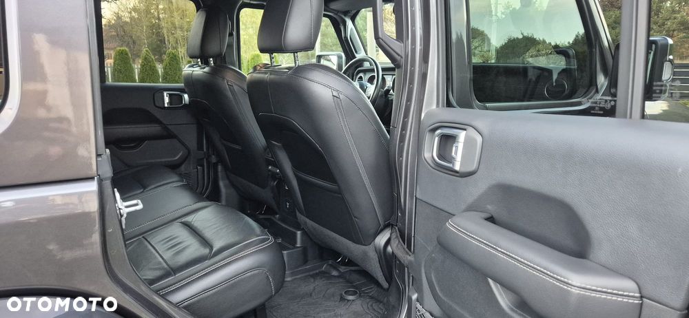 Jeep Wrangler Unlimited 2.2 CRD Sahara - 18