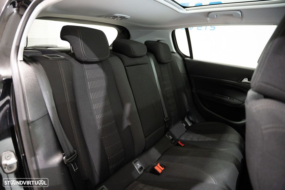 Peugeot 308 1.2 PureTech Allure - 13