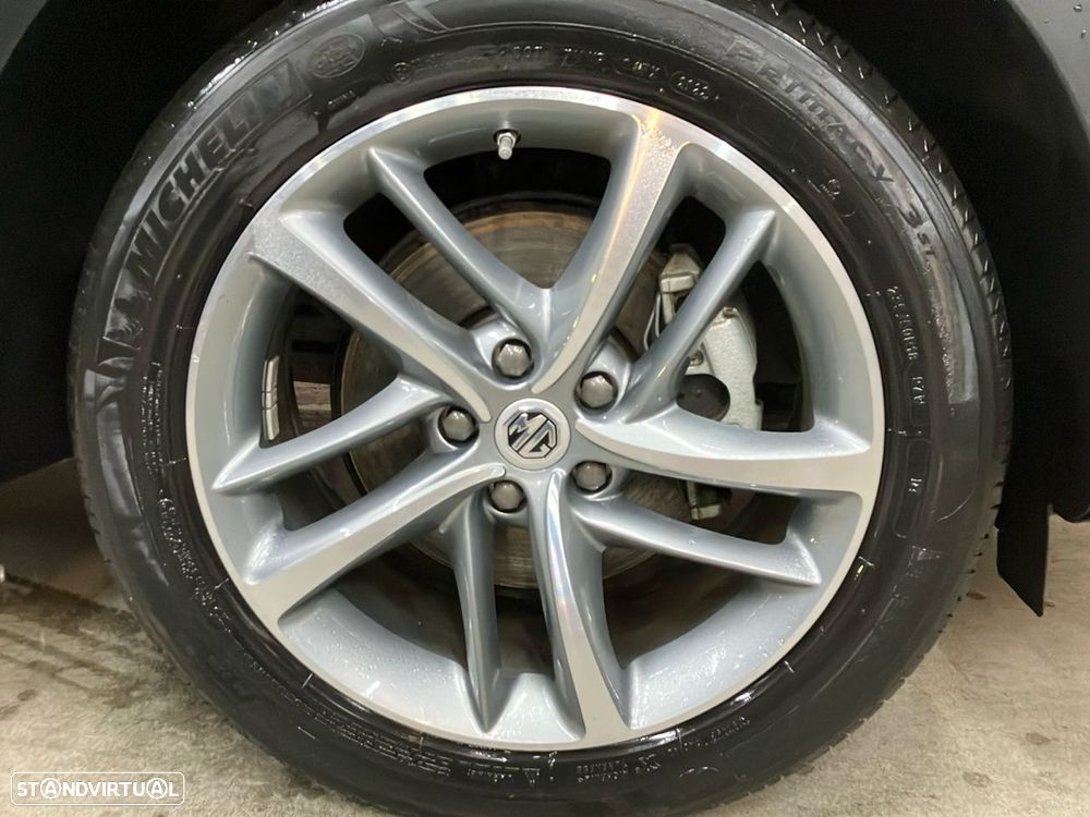 MG EHS 1.5 T-GDI Plug-in Hybrid Luxury - 9