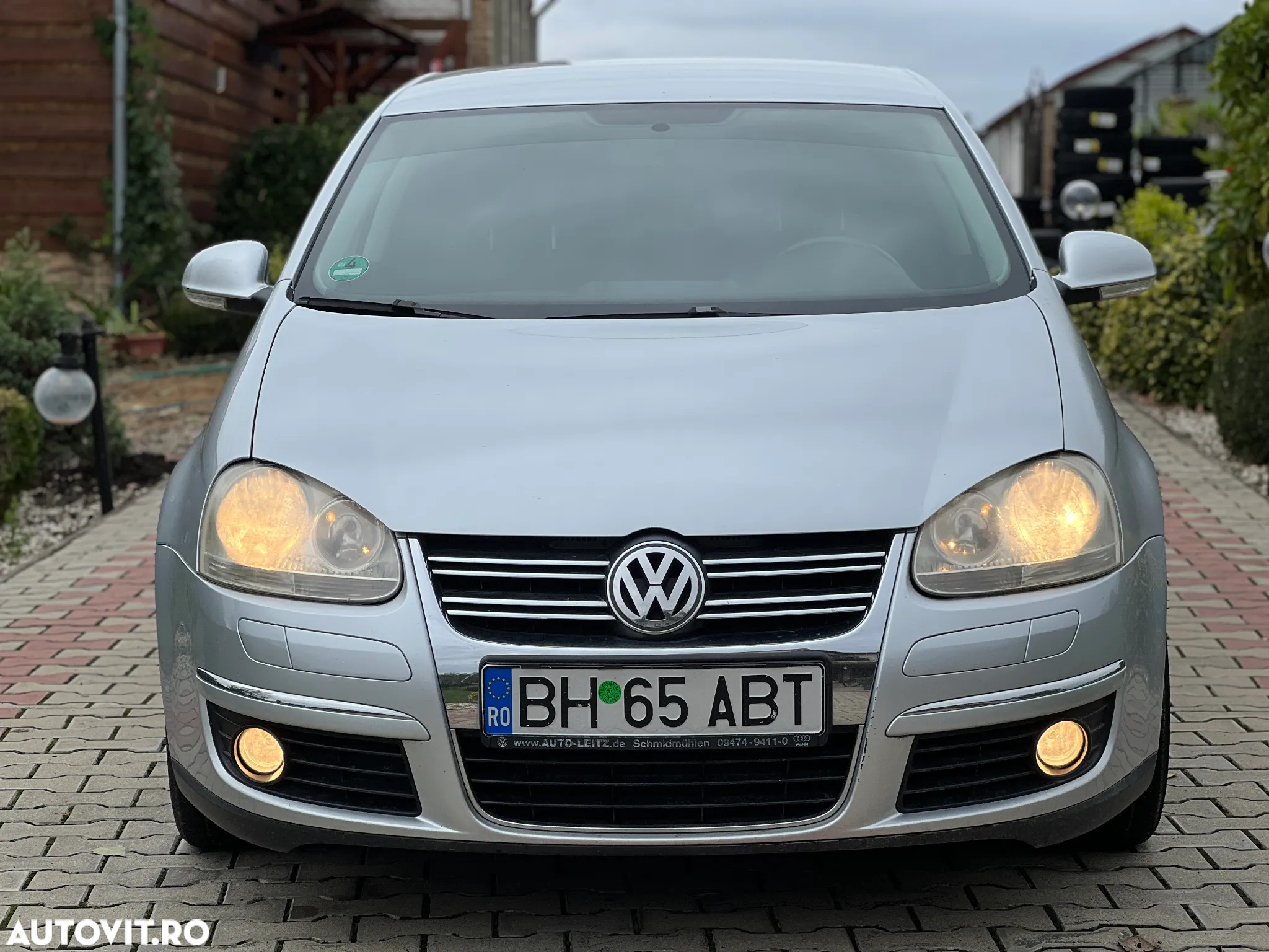 Volkswagen Jetta 1.6 FSI Comfortline - 9