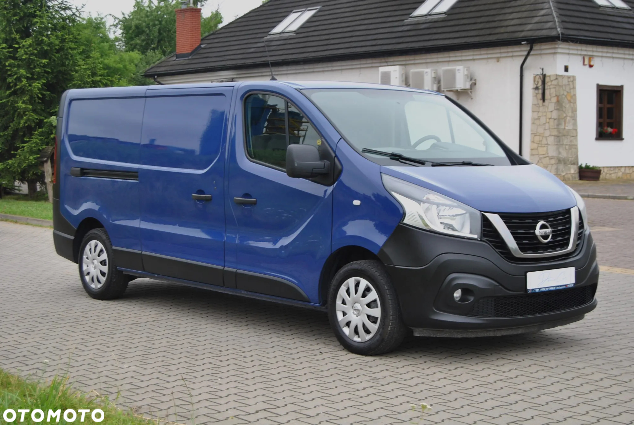 Nissan NV 300 - 2