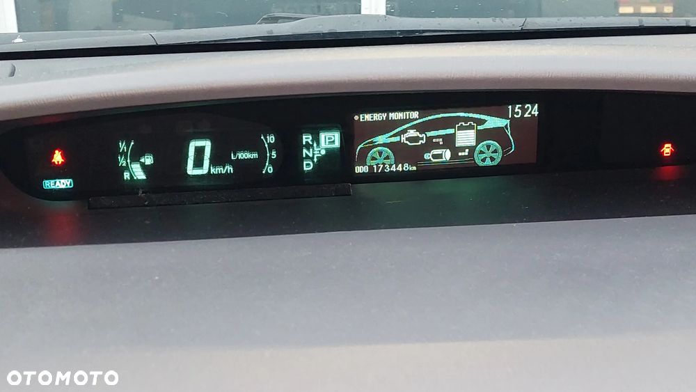 Toyota Prius 1.8 HSD Prestige - 19