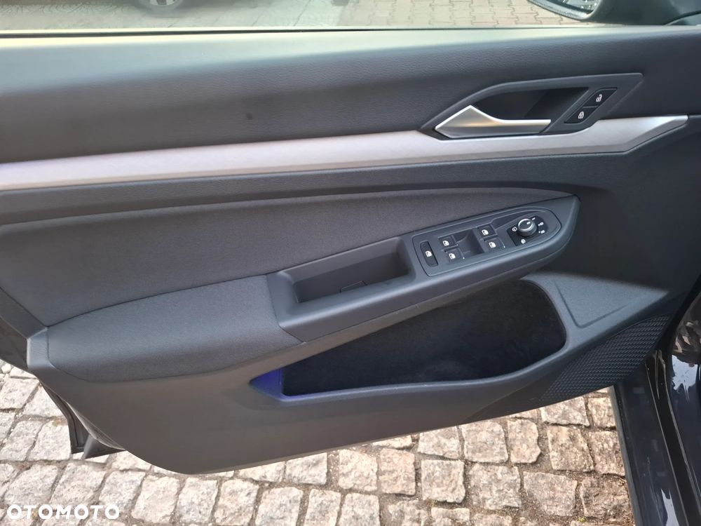 Volkswagen Golf 1.5 TSI EVO Style - 26