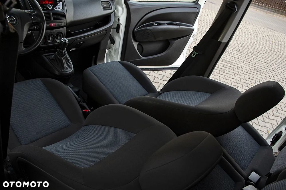 Opel Combo 1.4 Cosmo Eu6 - 31