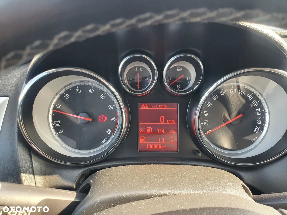 Opel Astra IV 1.4 T Cosmo - 15