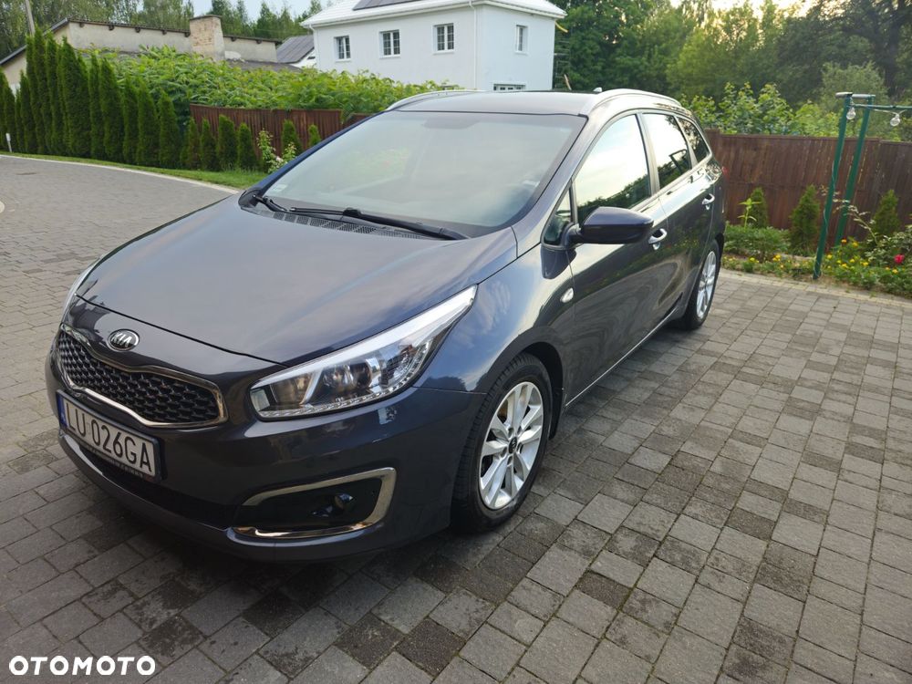 Kia Ceed 1.6 GDI Smart Plus - 1