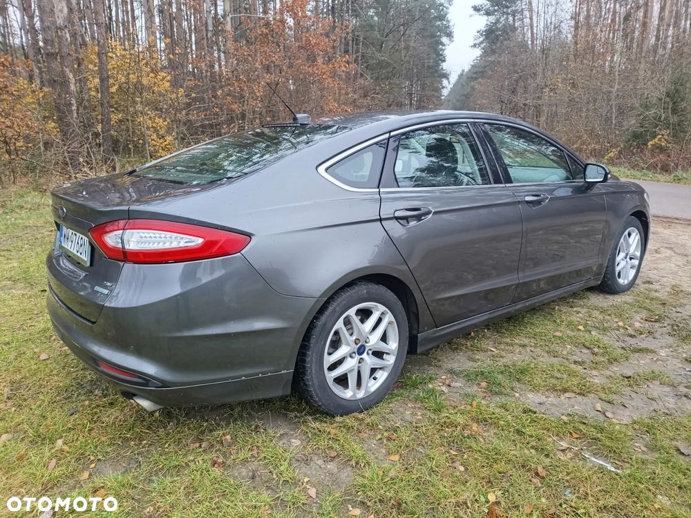Ford Fusion - 9