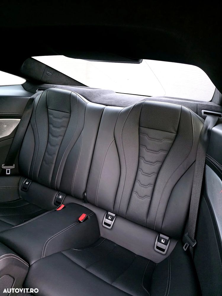 BMW M8 M850i xDrive - 23