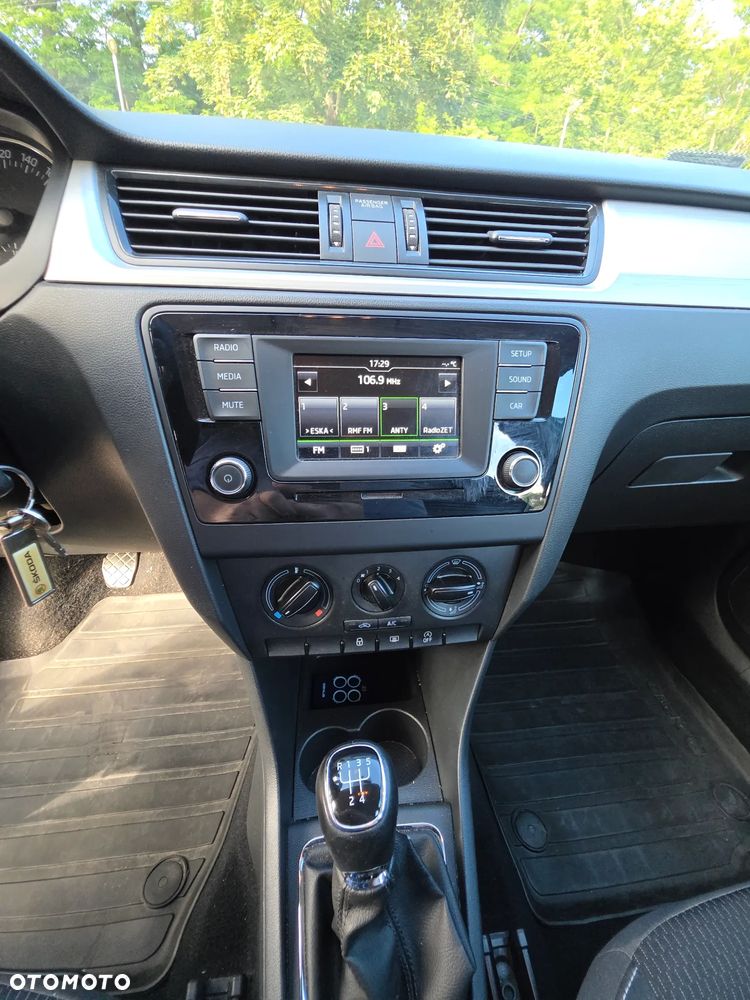 Skoda RAPID 1.2 TSI Ambition - 13
