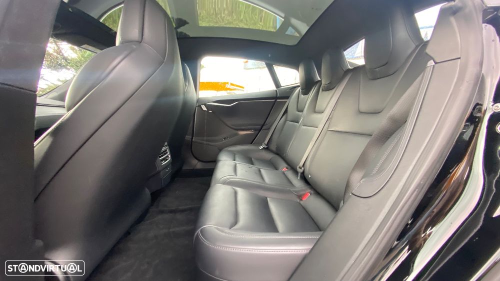 Tesla Model S 75D - 26