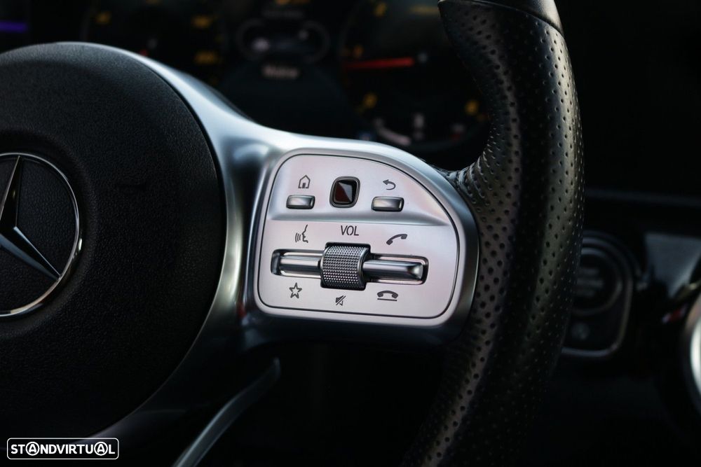 Mercedes-Benz A 180 d AMG Line - 41