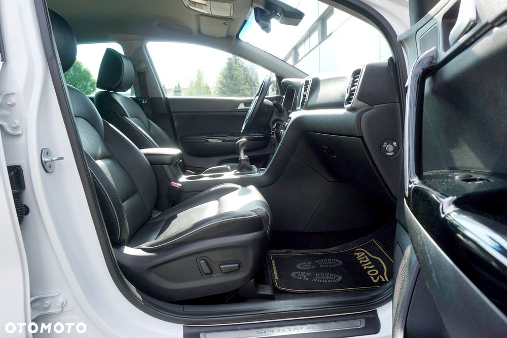 Kia Sportage 1.6 GDI 2WD Attract - 34