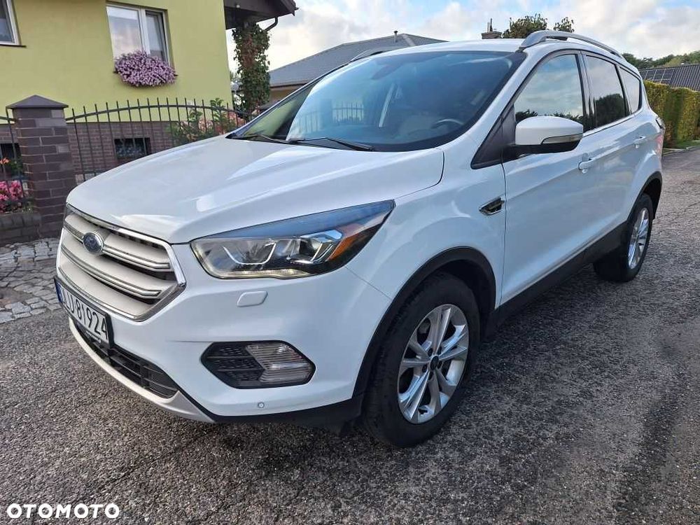 Ford Kuga - 2