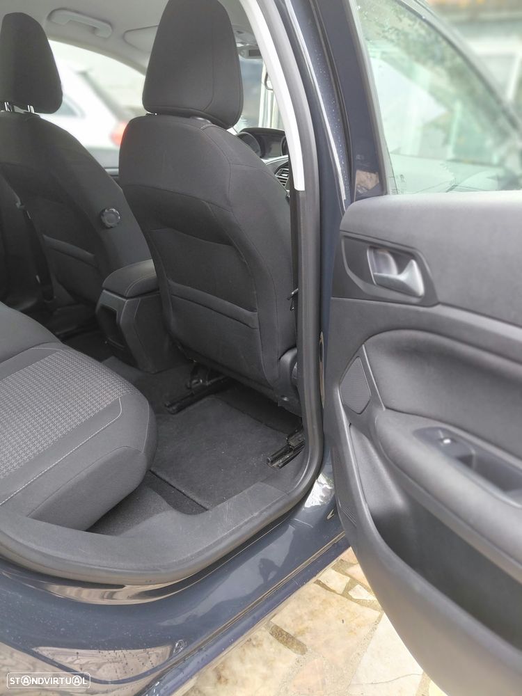 Peugeot 308 SW - 9