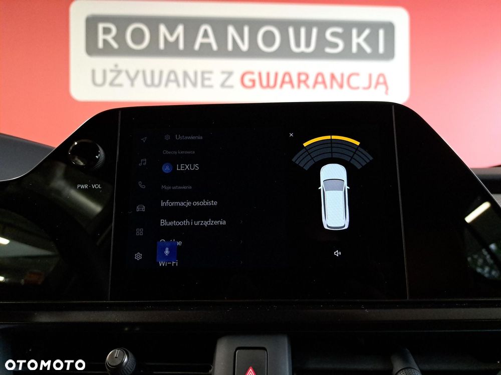 Lexus UX 300h Business - 20