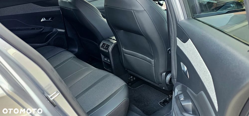 Peugeot 308 BlueHDi 130 Allure - 19