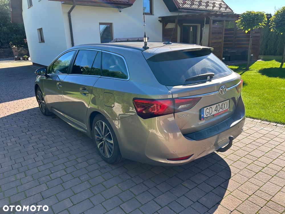 Toyota Avensis 1.8 Prestige - 4